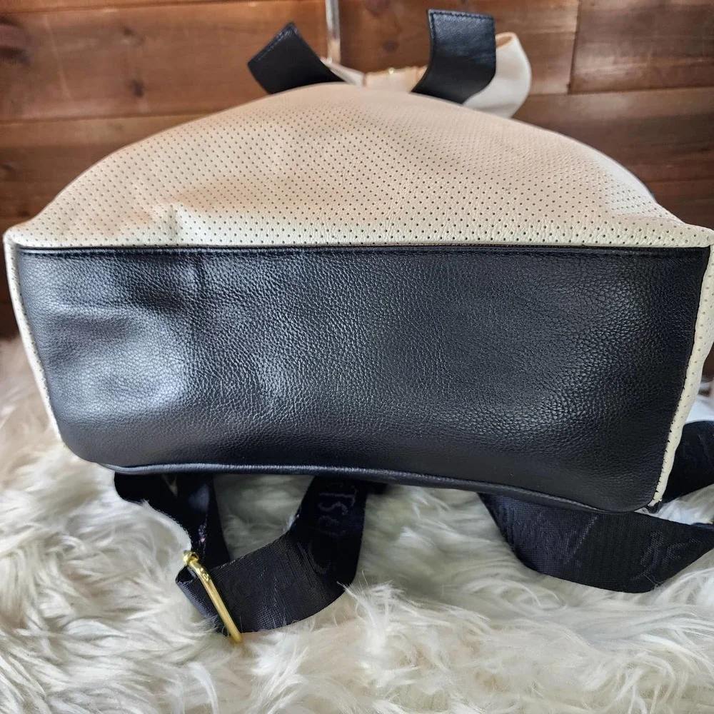 Betsey Johnson black white